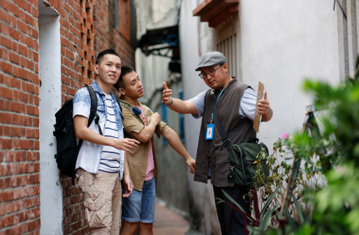 Travel Guides and Local Insights
